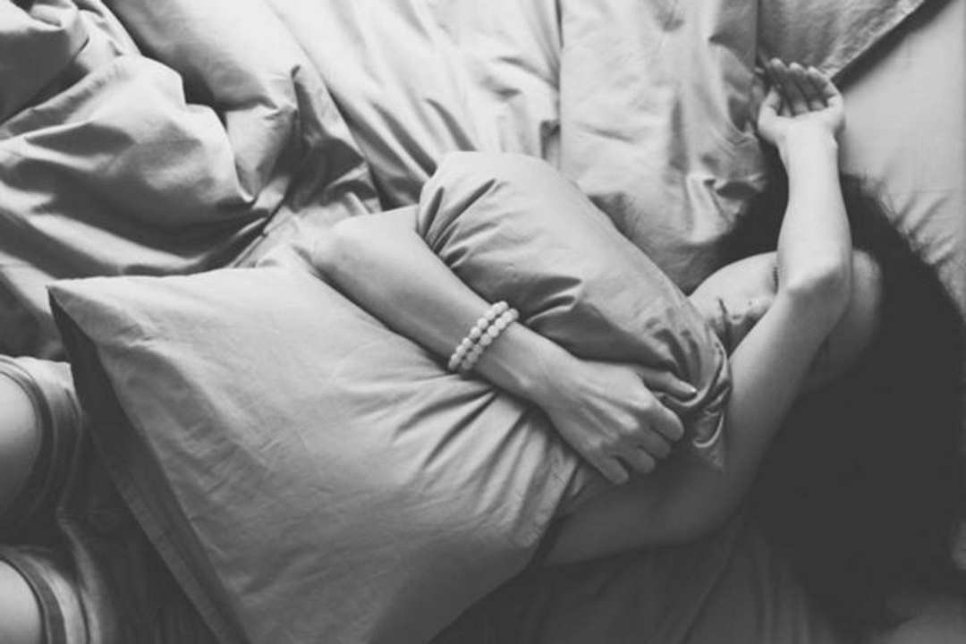 Ngủ mơ thấy mình tự khóc một mình